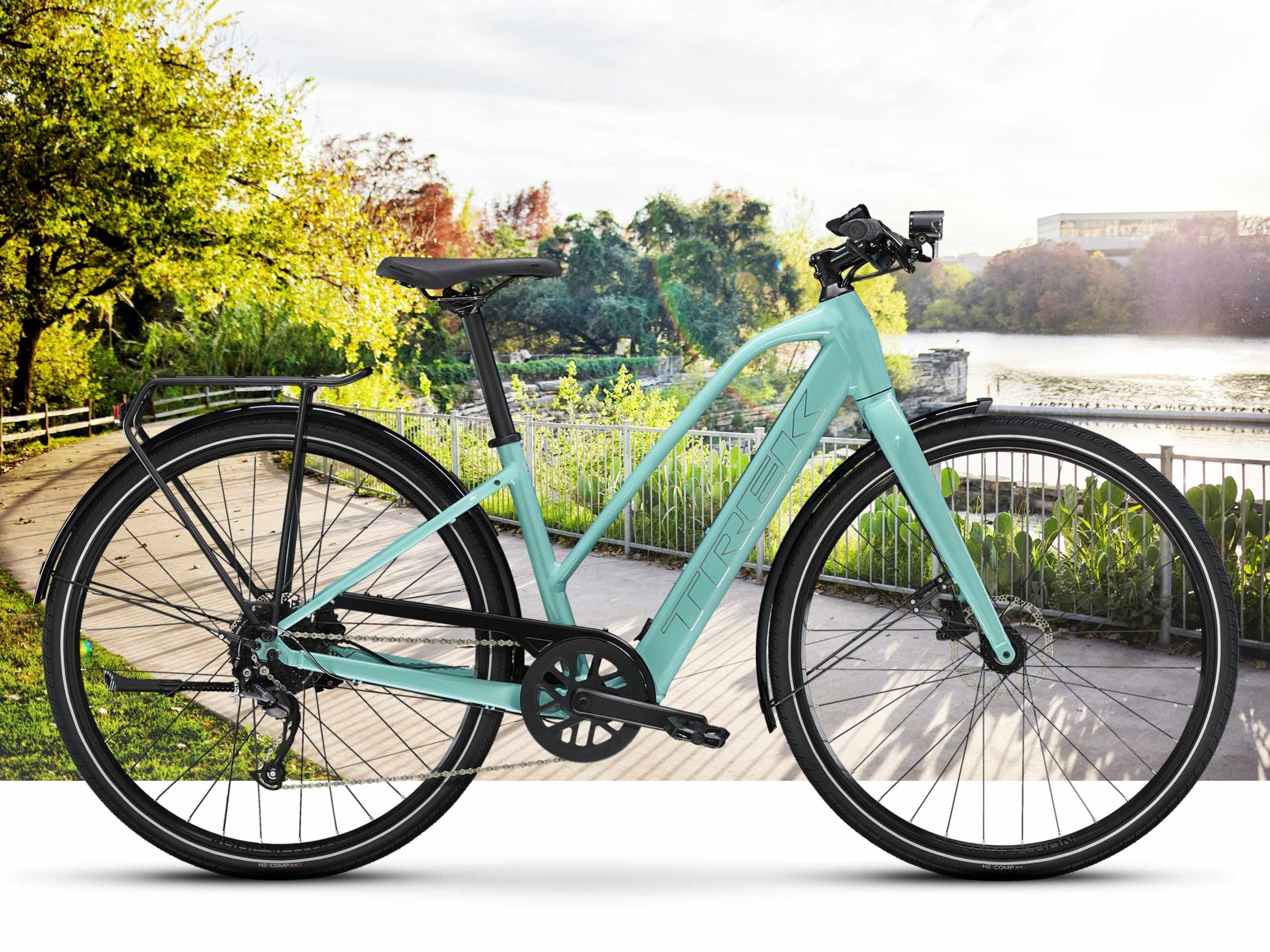 シティバイクとクロスバイク - Trek Bikes (JP)
